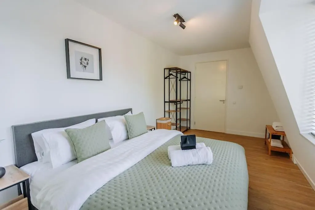 Brand New Luxurious 6 Bedroom Villa In Amsterdam