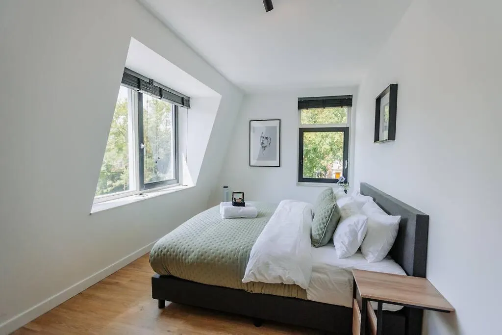 Brand New Luxurious 6 Bedroom Villa In Amsterdam
